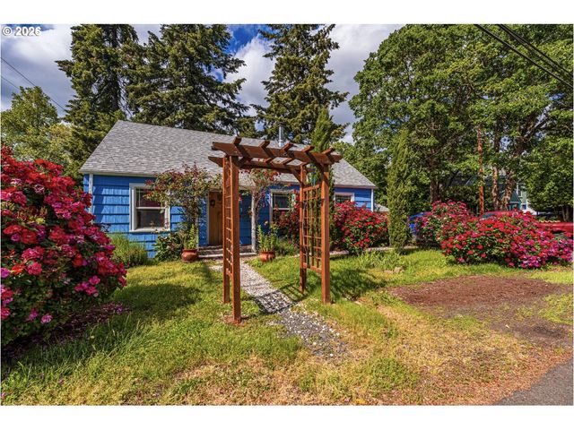 123 ELKAY Dr, Eugene, OR 97404