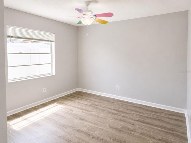 16518 SILVERHILL DRIVE, Tampa, FL 33624