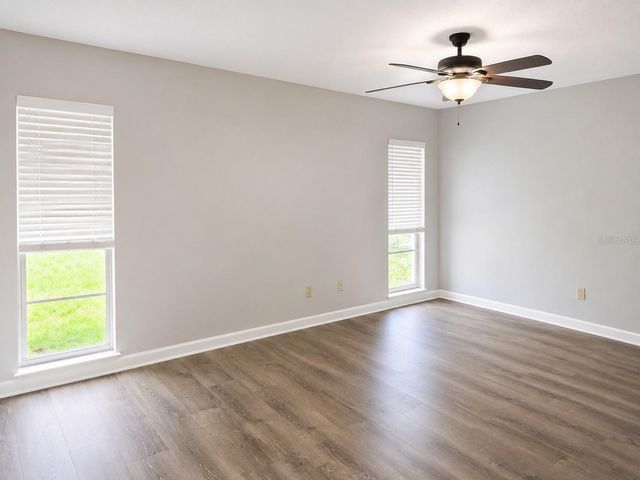 16518 SILVERHILL DRIVE, Tampa, FL 33624