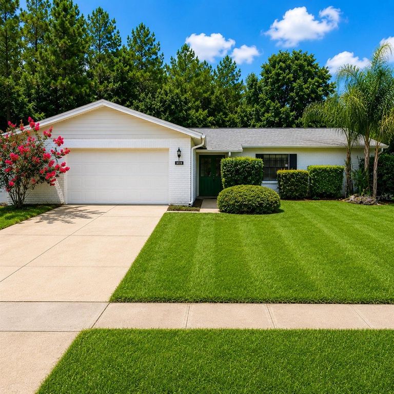 16518 SILVERHILL DRIVE, Tampa, FL 33624
