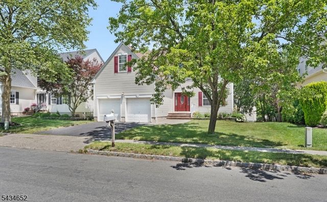 43 Wexford Way, Bridgewater Twp., NJ 08807