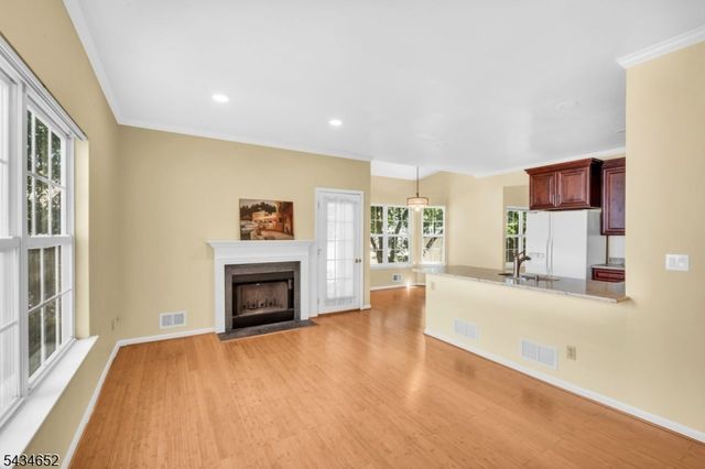 43 Wexford Way, Bridgewater Twp., NJ 08807