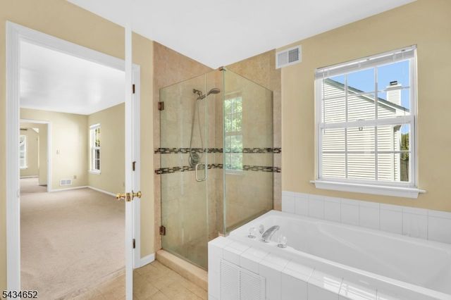 43 Wexford Way, Bridgewater Twp., NJ 08807