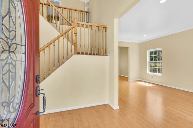 43 Wexford Way, Bridgewater Twp., NJ 08807