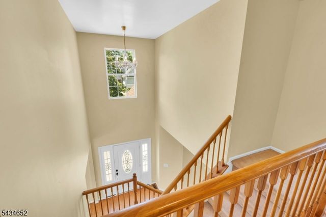 43 Wexford Way, Bridgewater Twp., NJ 08807