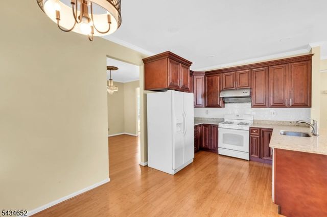 43 Wexford Way, Bridgewater Twp., NJ 08807