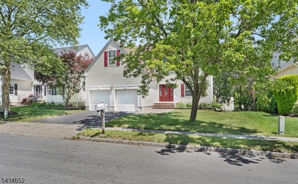 43 Wexford Way, Bridgewater Twp., NJ 08807 — photo 2