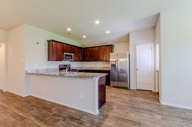 1811 Brady Shores Drive, Richmond, TX 77469