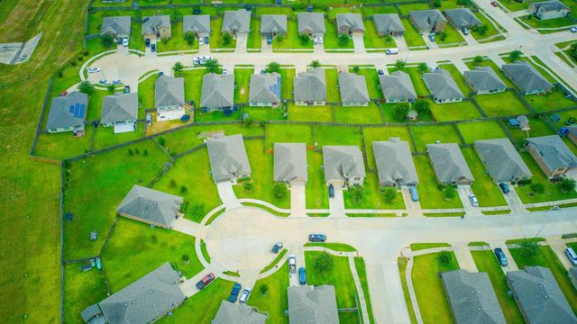 1811 Brady Shores Drive, Richmond, TX 77469