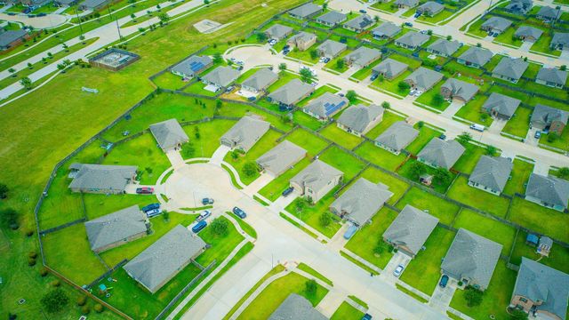 1811 Brady Shores Drive, Richmond, TX 77469