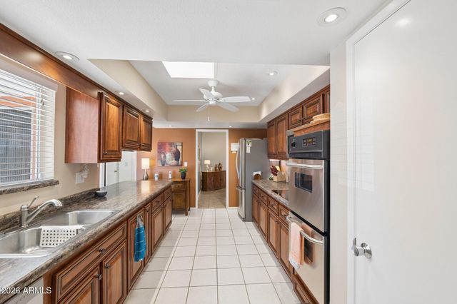10916 W CAMEO Drive, Sun City, AZ 85351