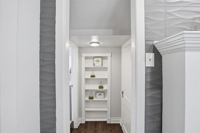 4316 Lovell Avenue, Fort Worth, TX 76107