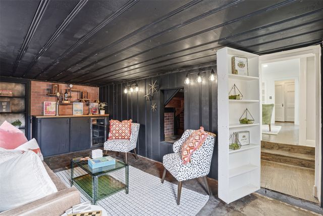 4316 Lovell Avenue, Fort Worth, TX 76107