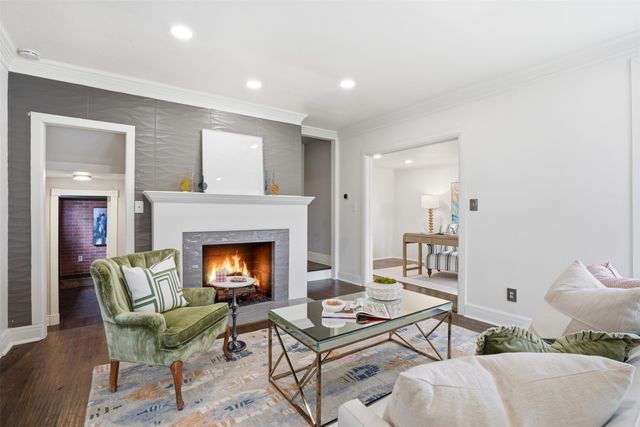 4316 Lovell Avenue, Fort Worth, TX 76107