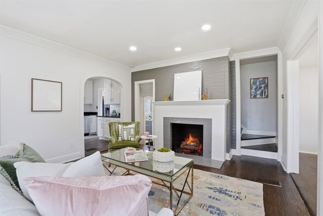 4316 Lovell Avenue, Fort Worth, TX 76107