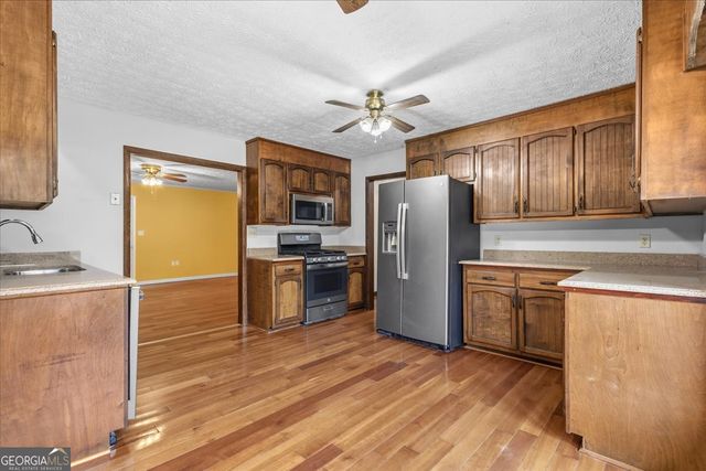 202 Ridgewood Road, Cedartown, GA 30125