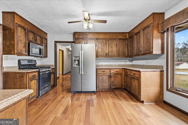 202 Ridgewood Road, Cedartown, GA 30125