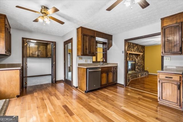 202 Ridgewood Road, Cedartown, GA 30125