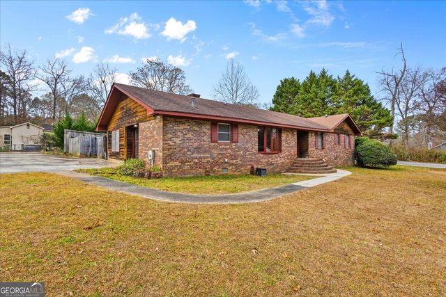 202 Ridgewood Road, Cedartown, GA 30125