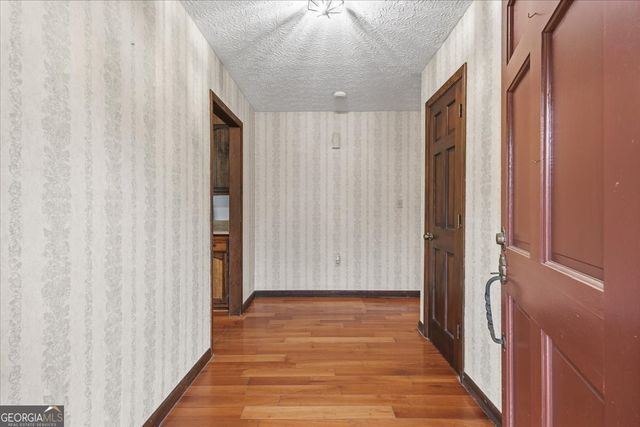 202 Ridgewood Road, Cedartown, GA 30125