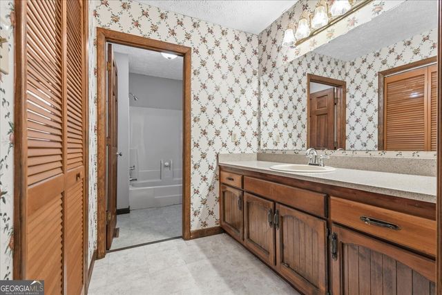 202 Ridgewood Road, Cedartown, GA 30125