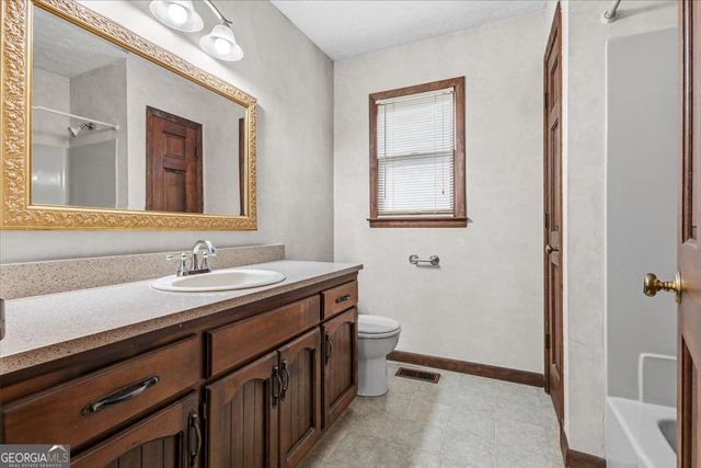 202 Ridgewood Road, Cedartown, GA 30125