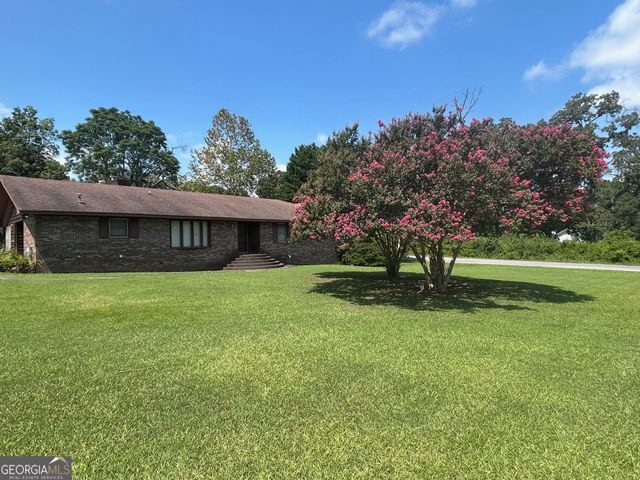 202 Ridgewood Road, Cedartown, GA 30125