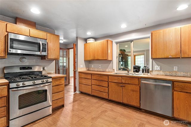1257 Lattimore Road, Ferndale, WA 98248