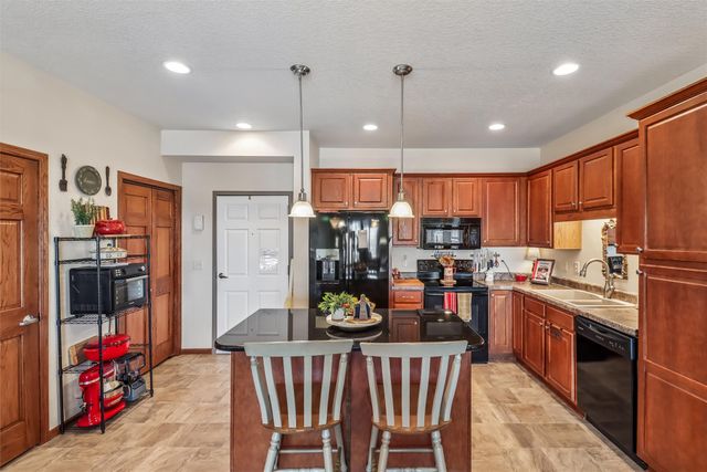 600 E Hillcrest Avenue 207, Indianola, IA 50125