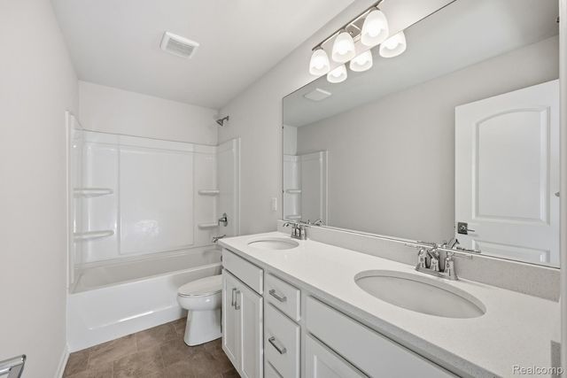 27147 Silo Drive, Saline, MI 48176