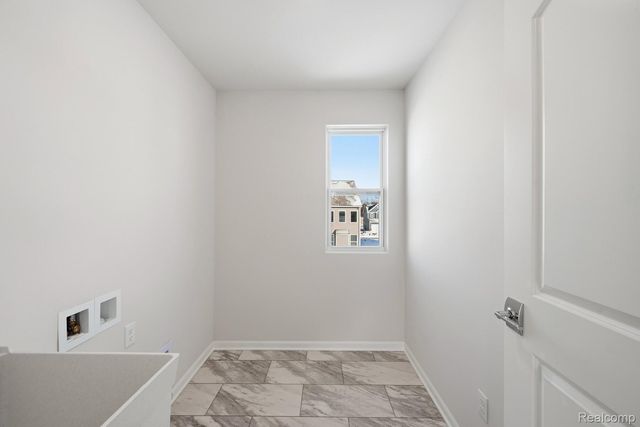 27147 Silo Drive, Saline, MI 48176