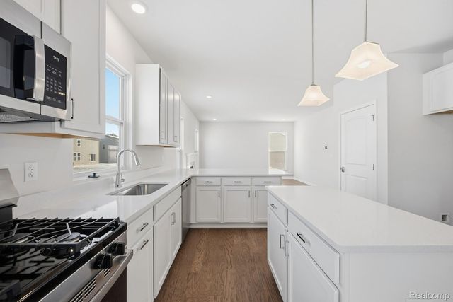 27147 Silo Drive, Saline, MI 48176