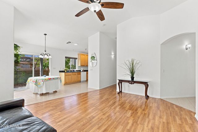 6655 E VIRGINIA Street, Mesa, AZ 85215
