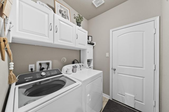 227 Forest Park Drive, West Columbia, TX 77486