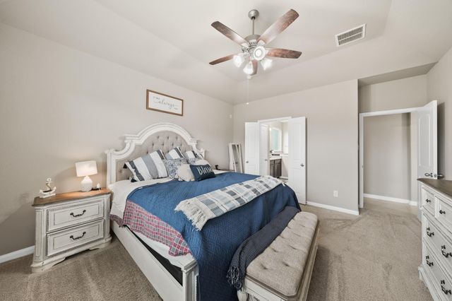 227 Forest Park Drive, West Columbia, TX 77486