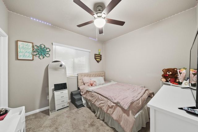 227 Forest Park Drive, West Columbia, TX 77486