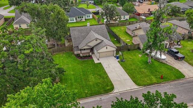 227 Forest Park Drive, West Columbia, TX 77486