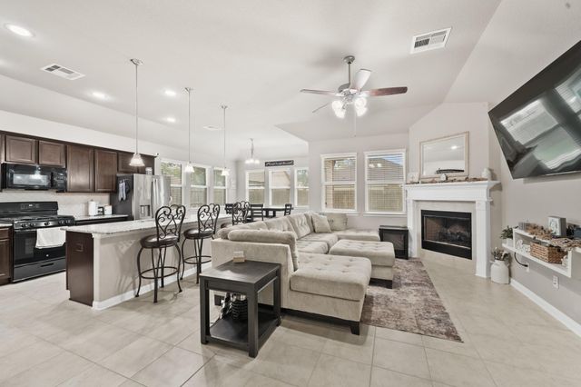 227 Forest Park Drive, West Columbia, TX 77486