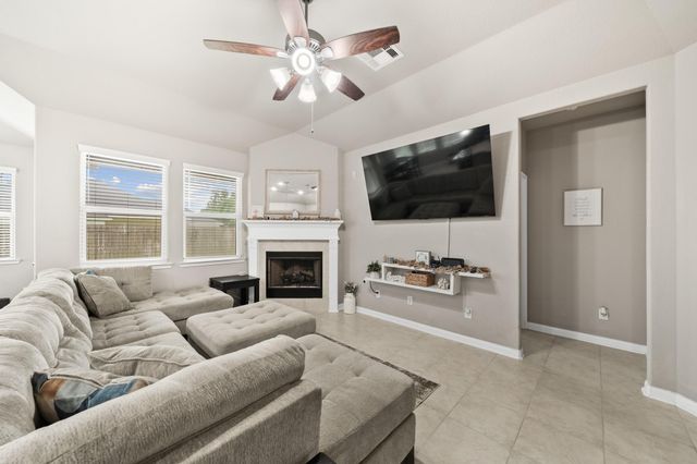 227 Forest Park Drive, West Columbia, TX 77486