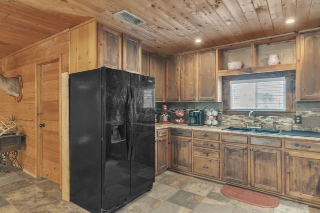 18351 CR 3132, Gladewater, TX 75647