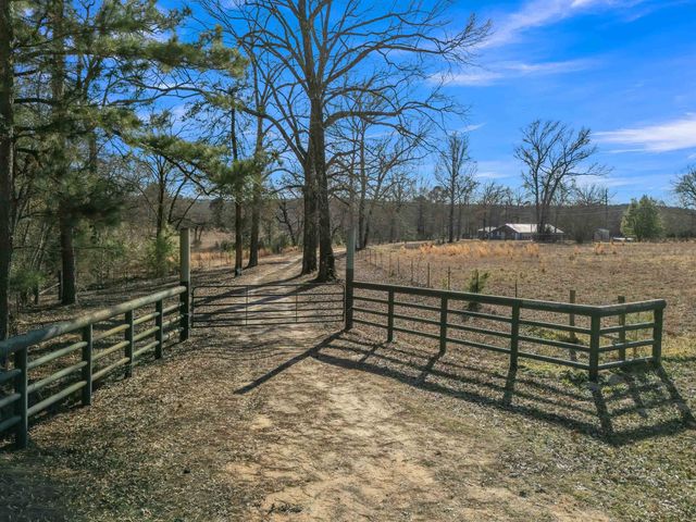 18351 CR 3132, Gladewater, TX 75647