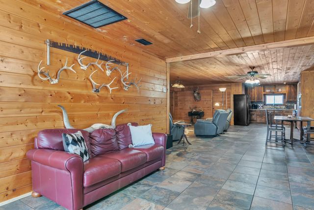 18351 CR 3132, Gladewater, TX 75647