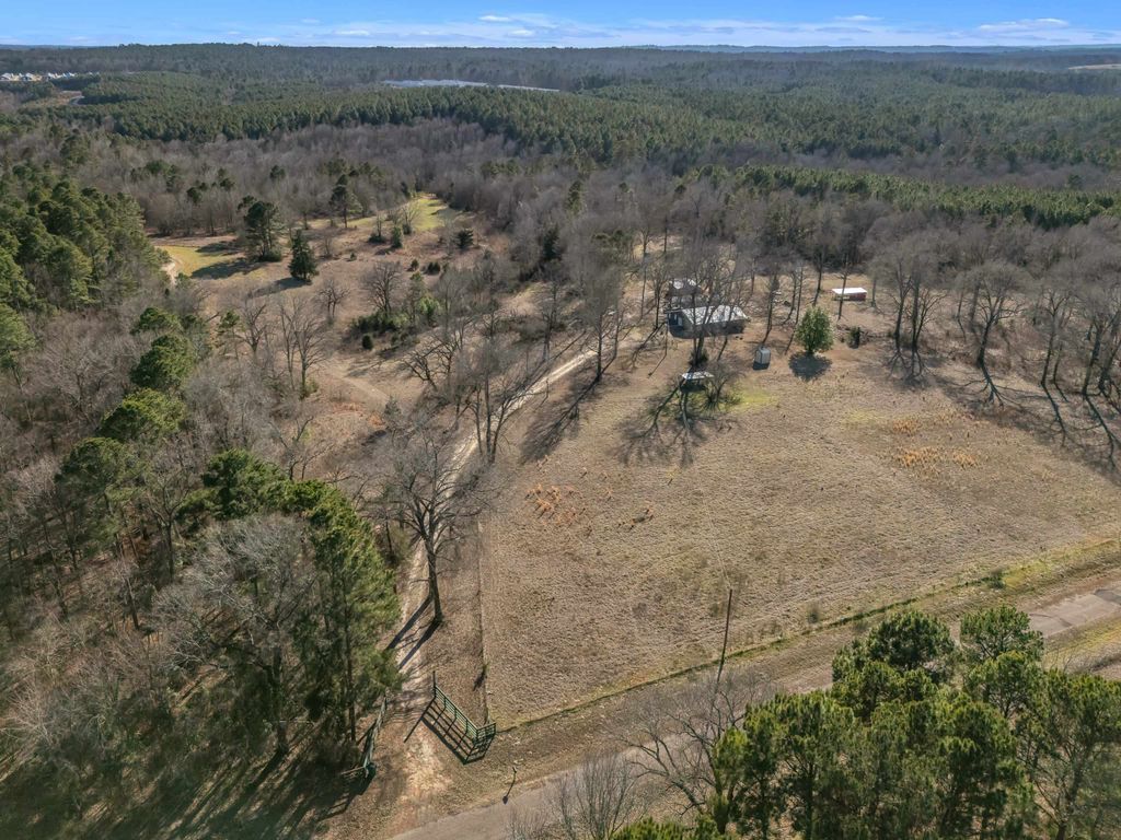 18351 CR 3132, Gladewater, TX 75647