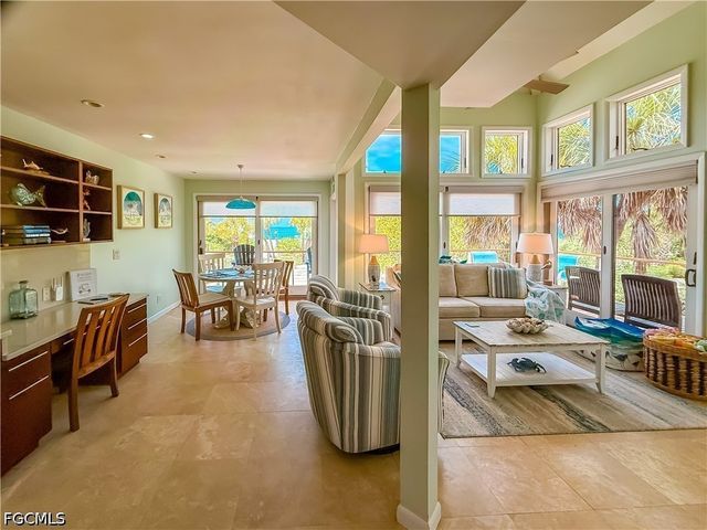 541 Gulf LN, Upper Captiva, FL 33924