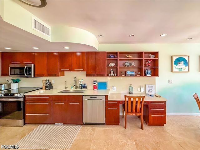 541 Gulf LN, Upper Captiva, FL 33924