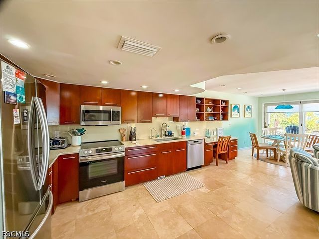 541 Gulf LN, Upper Captiva, FL 33924