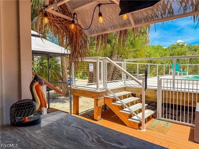 541 Gulf LN, Upper Captiva, FL 33924