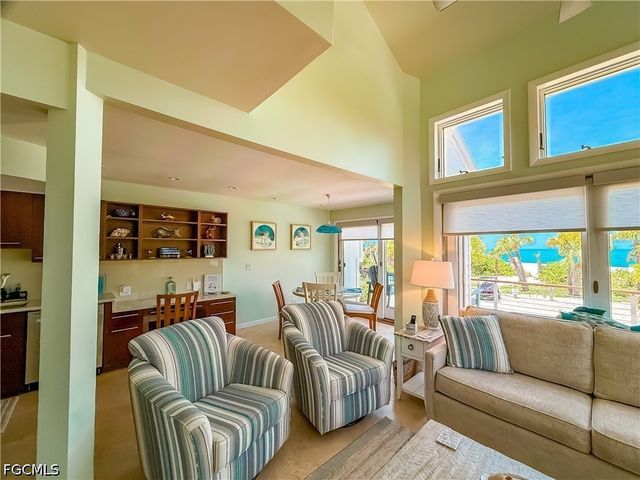 541 Gulf LN, Upper Captiva, FL 33924