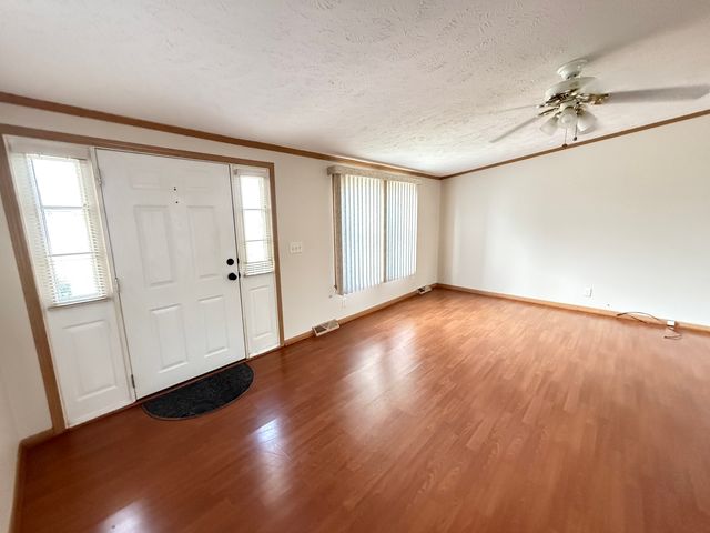 332 Tulip Circle, Matteson, IL 60443