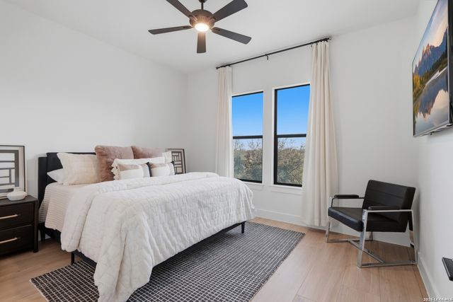 10406 Kendall Cyn, San Antonio, TX 78255